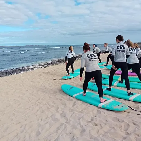 Surf House & Surf School * كوراليهو