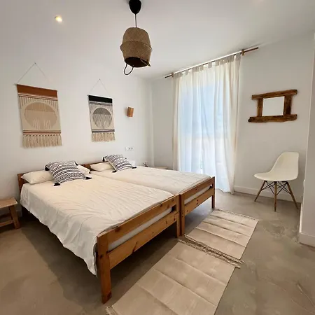 Surf House & Surf School * Corralejo