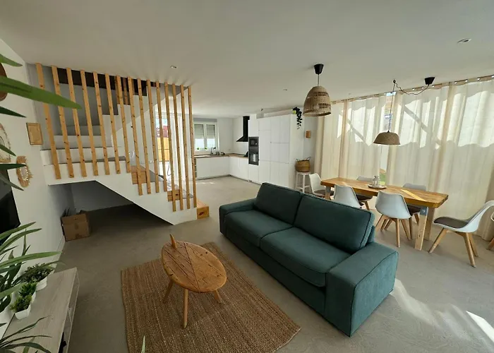 Hostel Surf House & Surf School *