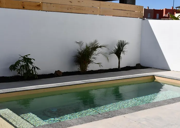 Surf House & Surf School * Corralejo