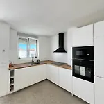 Surf House & Surf School Hostal Corralejo