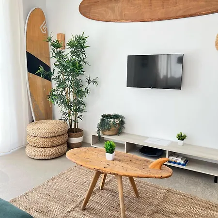 Albergue Surf House & Surf School *