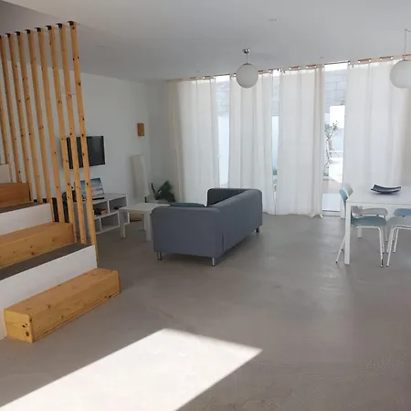 Hostal Surf House & School Only Surf Corralejo
