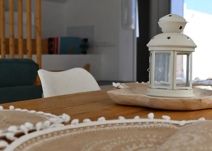 Surf House & Surf School Hostal *