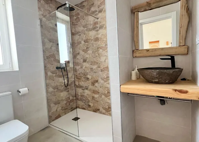 Hostal Surf House & Surf School Corralejo