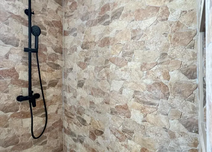 Surf House & Surf School Hostal *