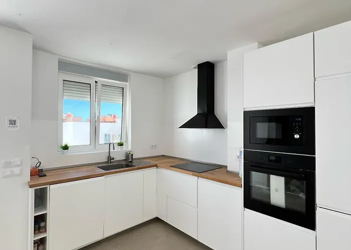 Surf House & Surf School Vandrarhem Corralejo