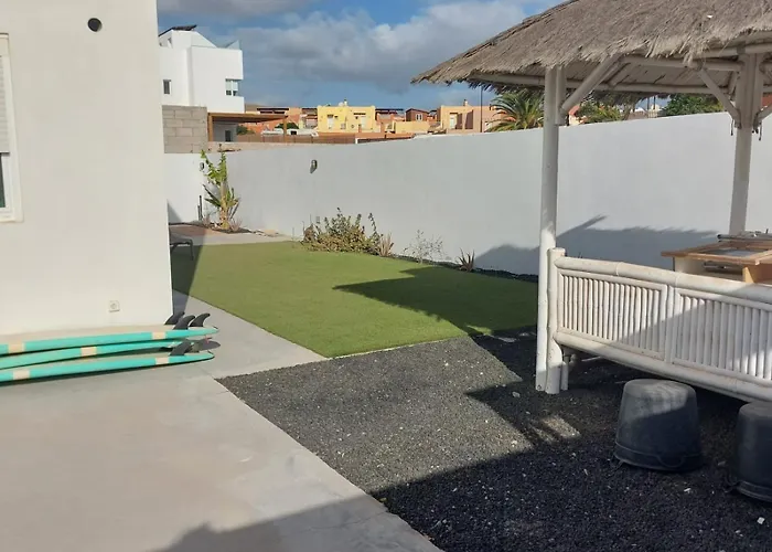 Surf House & Surf School *