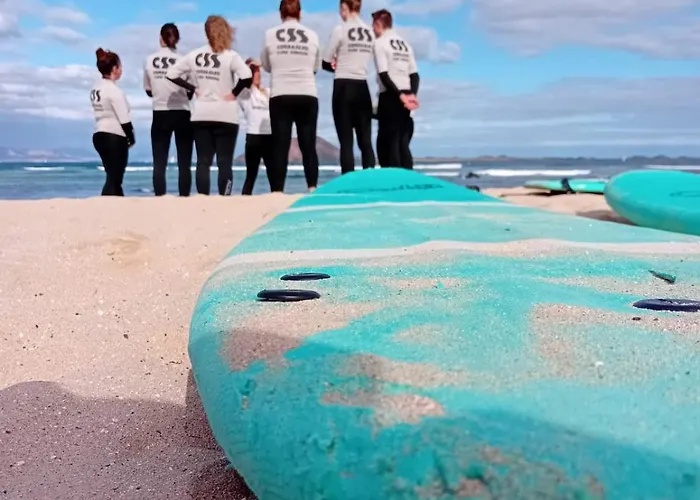 Surf House & Surf School Hostal Corralejo