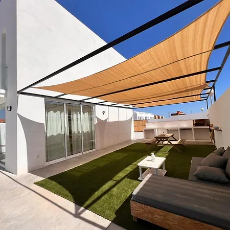 Surf House & Surf School *